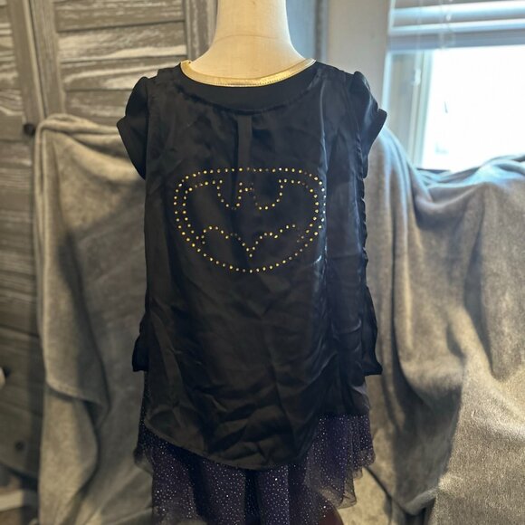 Girls Batman Dress with detachable Cape. Size Small (6/6x) Like New - Picture 3 of 4